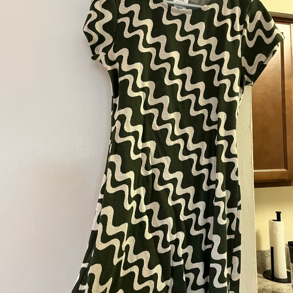 RVCA Green and Cream Wave Mini Dress